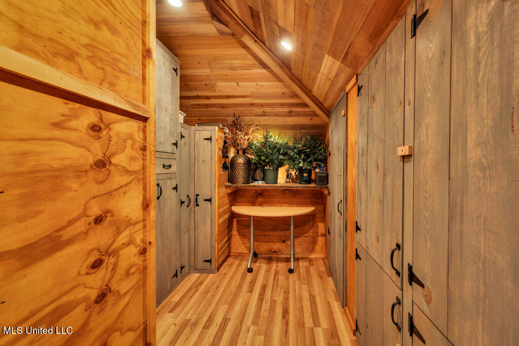 207 Washington Avenue Ocean Springs, MS 39564 - Photo 41 of 55 207Washington-66