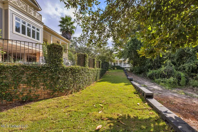 $2,050,000 | 207 Washington Avenue, Ocean Springs, MS 39564