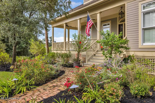 $2,050,000 | 207 Washington Avenue, Ocean Springs, MS 39564