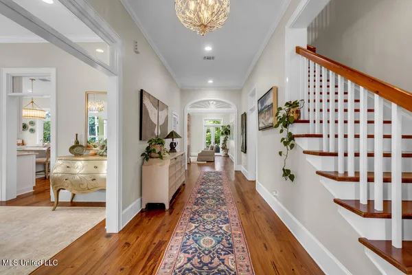 $2,050,000 | 207 Washington Avenue, Ocean Springs, MS 39564
