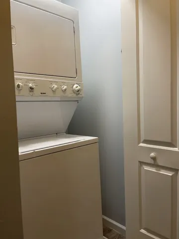 a close up view of washer and dryer