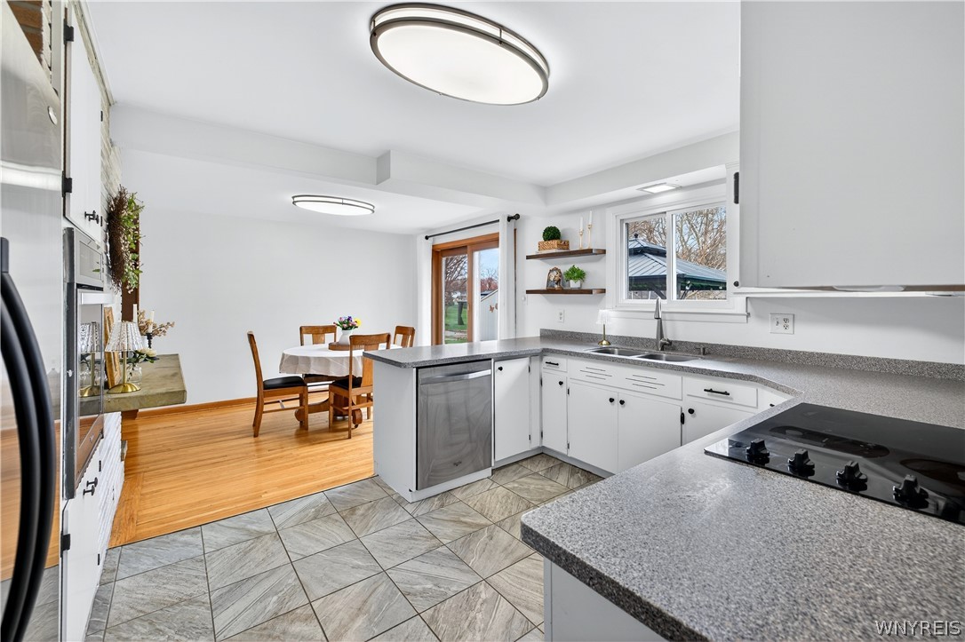 5315 Greenhurst Road Clarence, NY 14221 - Photo 18 of 41
