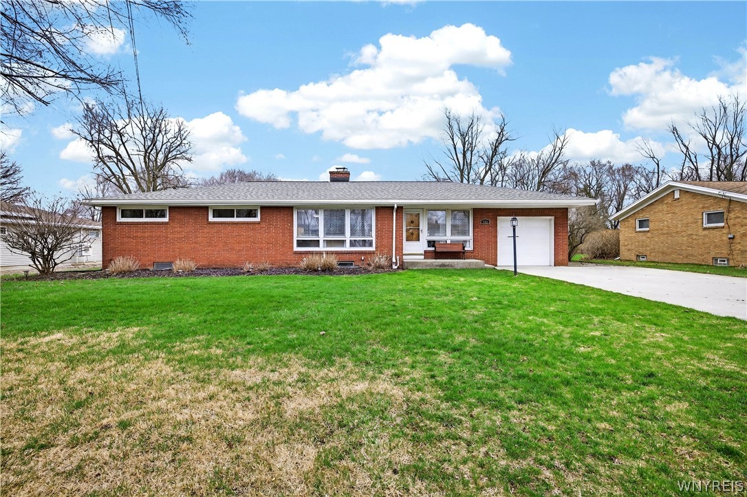 5315 Greenhurst Road Clarence, NY 14221 - Photo 4 of 41