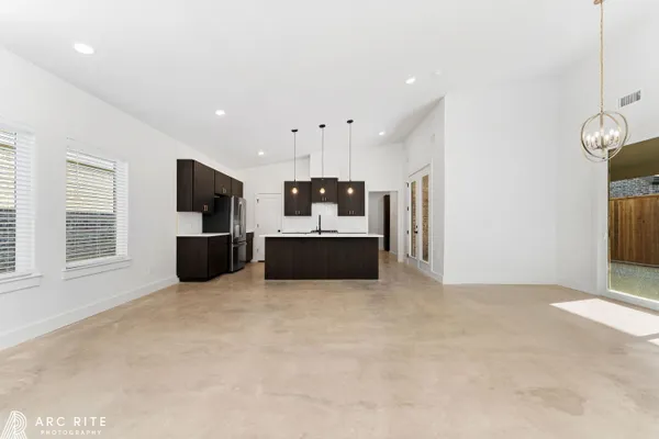 $2,700 | 4521 22nd Place, Lubbock, TX 79407