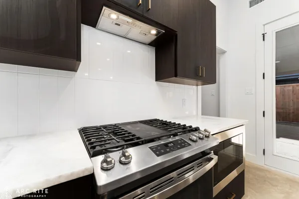 $2,700 | 4521 22nd Place, Lubbock, TX 79407