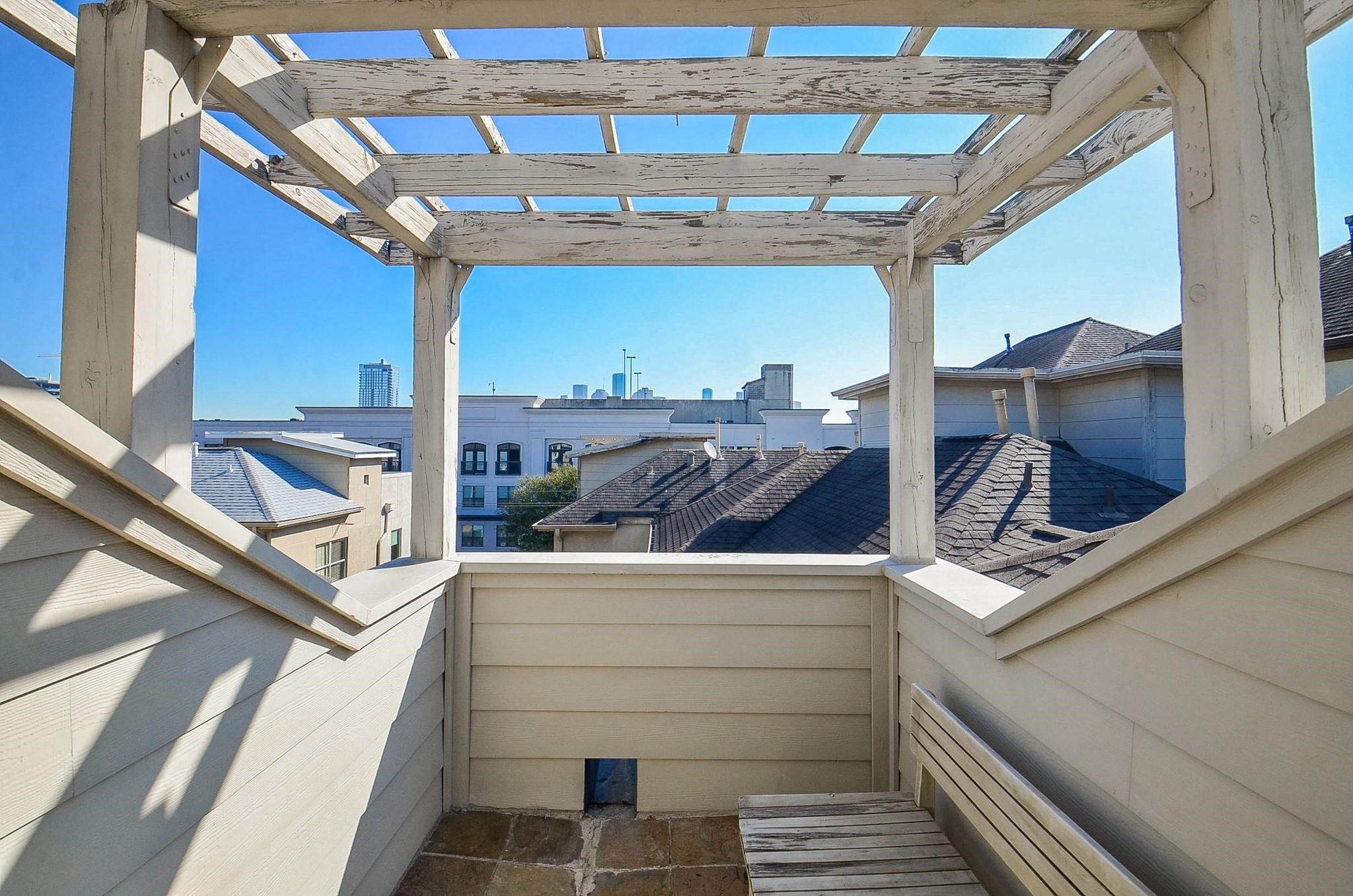 1116 Columbus Street Houston, TX 77019 - Photo 29 of 32 a view of a room with wooden floor
