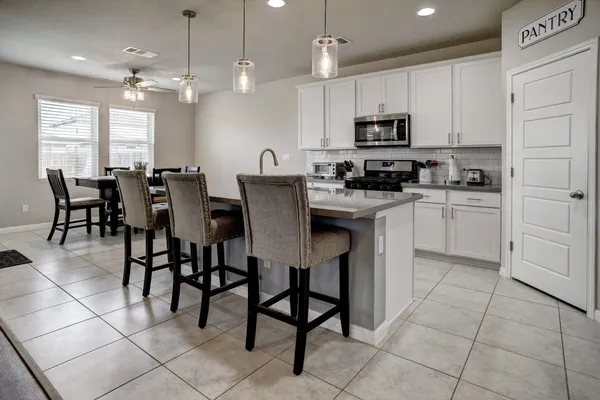 $2,550 | 210 Cold Spg Loop, Unit 1, Bastrop, TX 78602