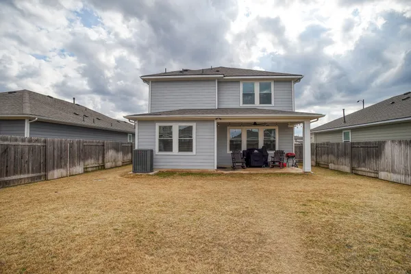 $2,550 | 210 Cold Spg Loop, Unit 1, Bastrop, TX 78602