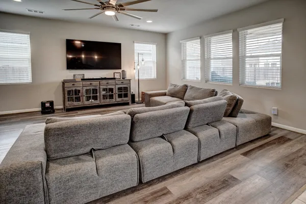 $2,550 | 210 Cold Spg Loop, Unit 1, Bastrop, TX 78602