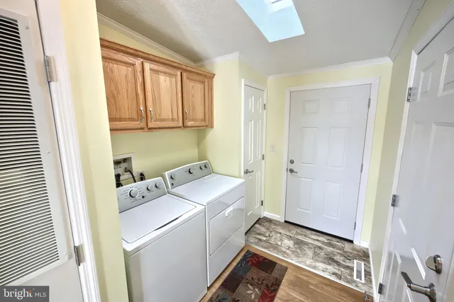 a view of a storage & utility room