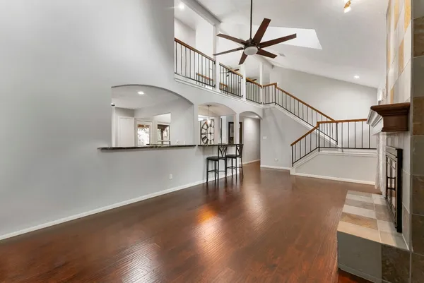 $465,000 | 1 Birchcane Court, The Woodlands, TX 77381