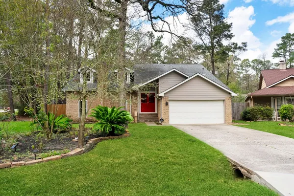 $465,000 | 1 Birchcane Court, The Woodlands, TX 77381