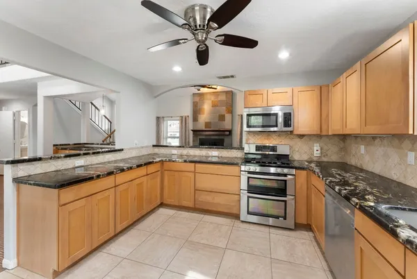 $465,000 | 1 Birchcane Court, The Woodlands, TX 77381