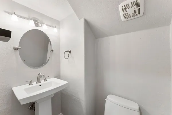 $465,000 | 1 Birchcane Court, The Woodlands, TX 77381