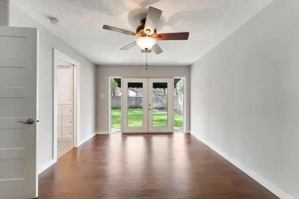 $465,000 | 1 Birchcane Court, The Woodlands, TX 77381