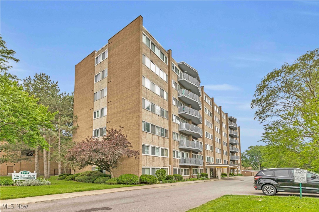 6640 Pearl Road, Unit 104 Cleveland, OH 44130 - Photo 1 of 31 View of apartment building / complex