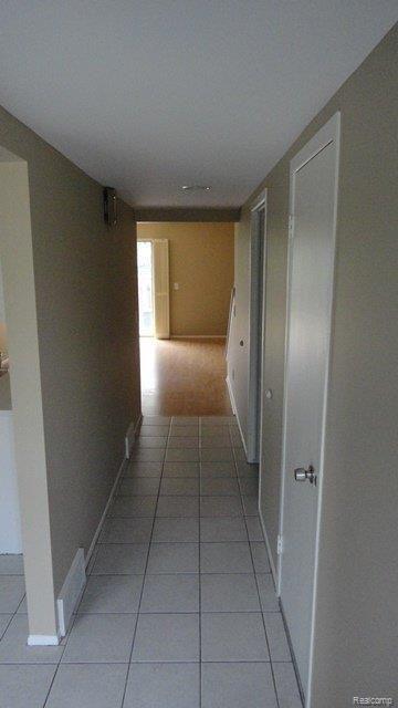 4420 15 Mile Road, Unit 81 Sterling Heights, MI 48310 - Photo 9 of 17 082613C 025.JPG