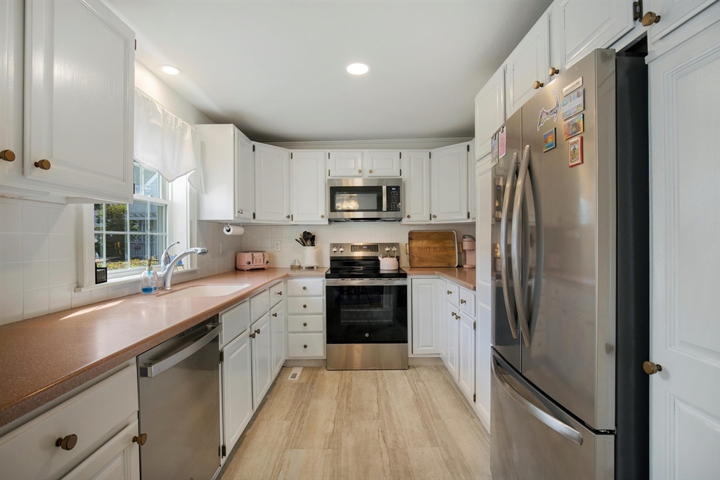 920 Main Street, Unit 21 Barnstable, MA 02655 - Photo 16 of 35