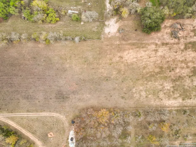 $149,500 | 671 County Road 671, Devine, TX 78016