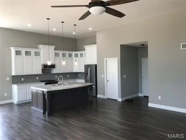 $629,900 | 1604 Sugar Creek Drive, Festus, MO 63028