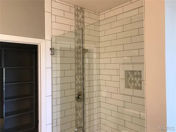 $629,900 | 1604 Sugar Creek Drive, Festus, MO 63028