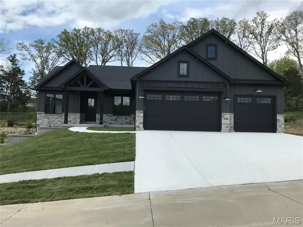 $629,900 | 1604 Sugar Creek Drive, Festus, MO 63028