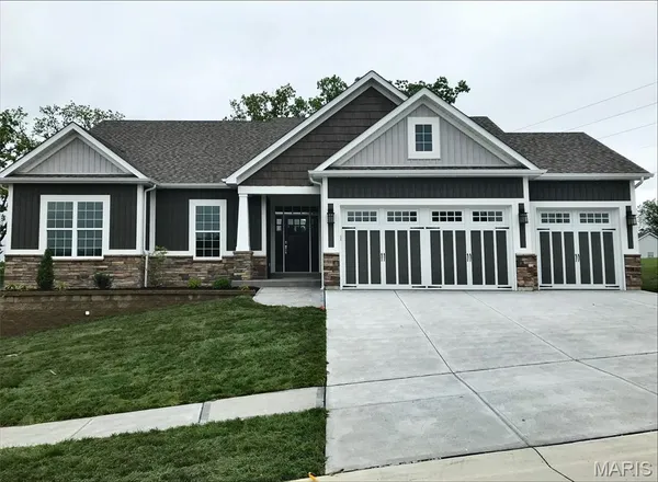 $629,900 | 1604 Sugar Creek Drive, Festus, MO 63028