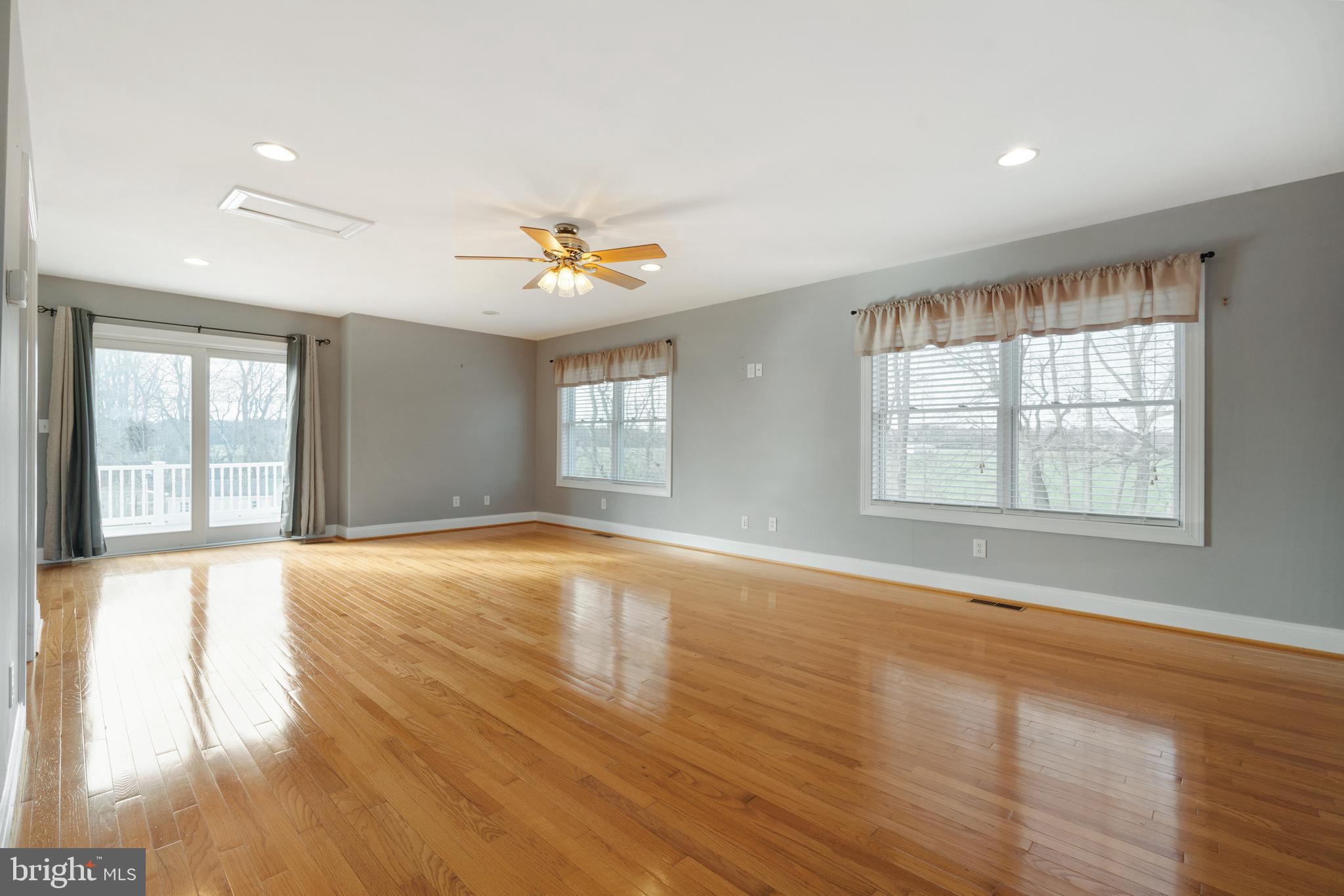 24461 Friendship Road Preston, MD 21655 - Photo 29 of 60 Office/entertainment room above garage