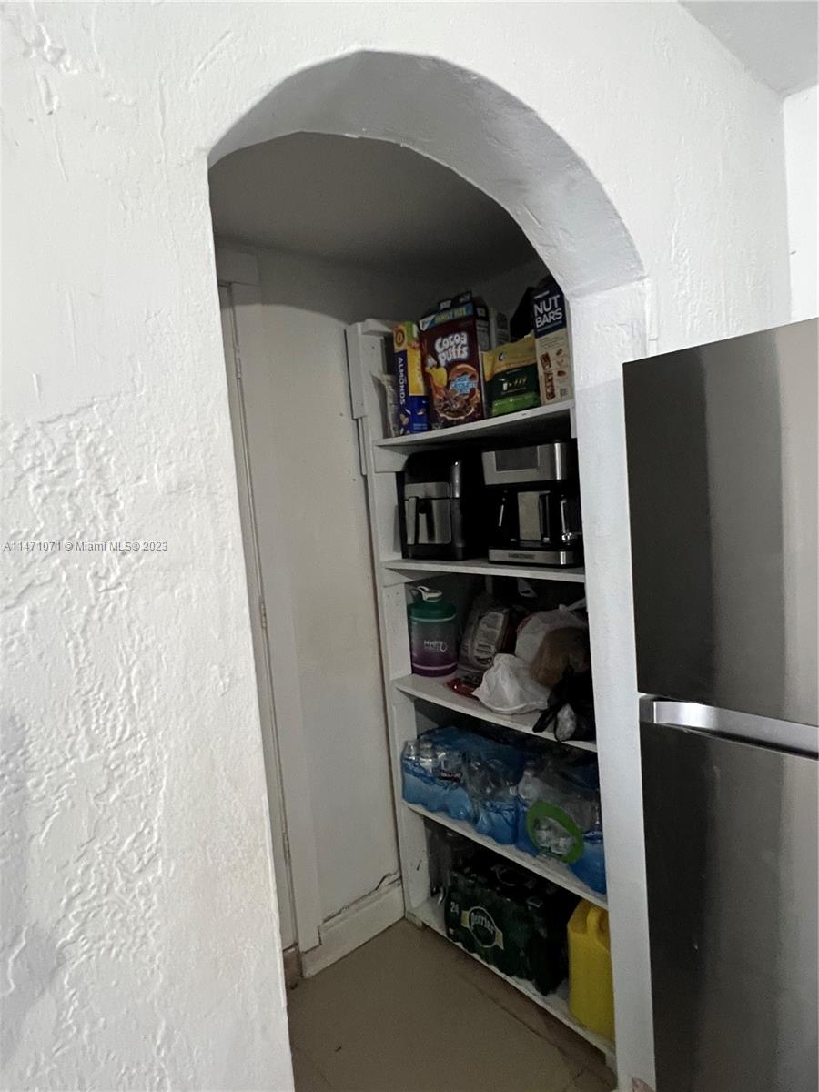 2223 Northwest 32nd Street Miami, FL 33142 - Photo 31 of 38