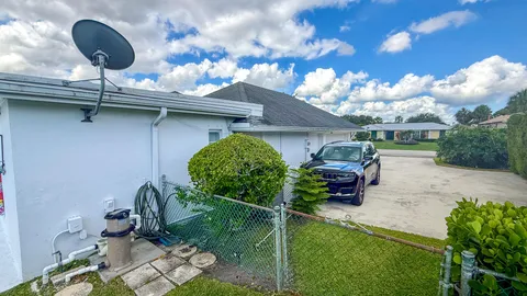 $1,149,000 | 10124 Seagrape Way, Palm Beach Gardens, FL 33418