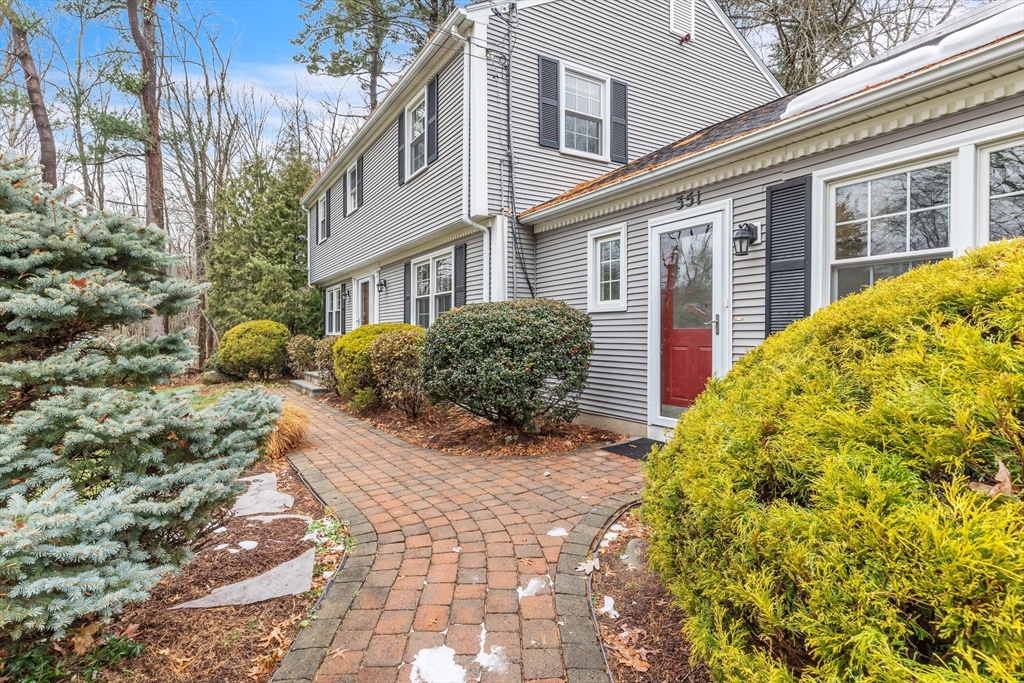 351 Springfield Street Wilbraham, MA 01095 - Photo 4 of 42 Gallery Image 4