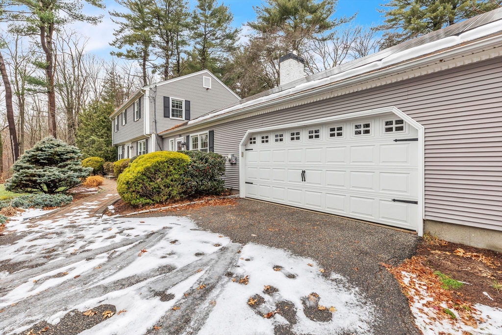 351 Springfield Street Wilbraham, MA 01095 - Photo 5 of 42 Gallery Image 5