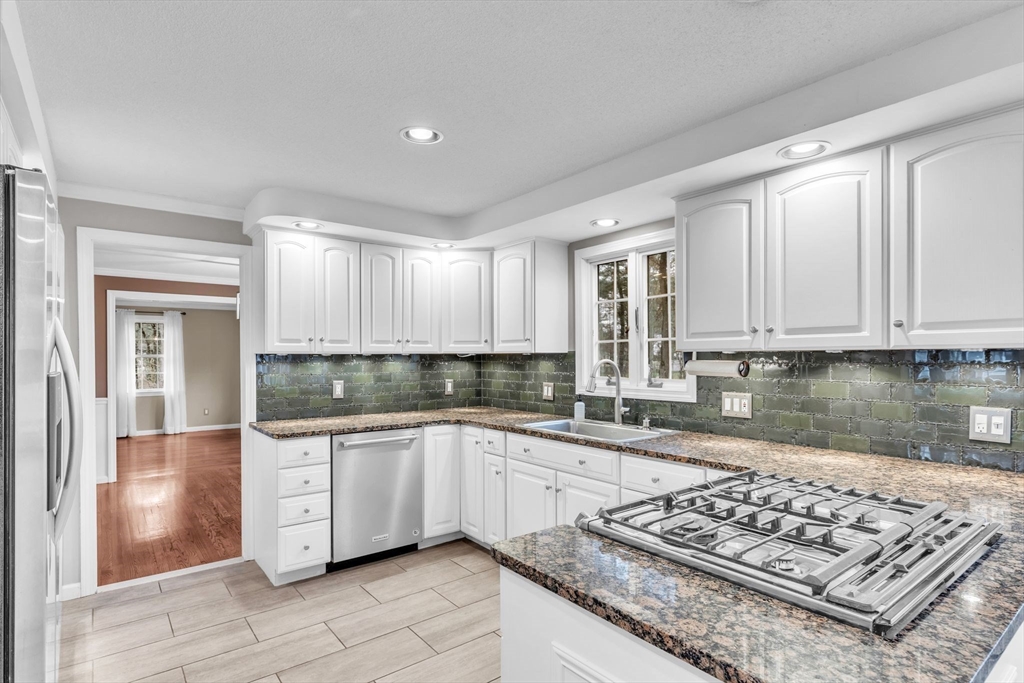 351 Springfield Street Wilbraham, MA 01095 - Photo 6 of 42 Gallery Image 6