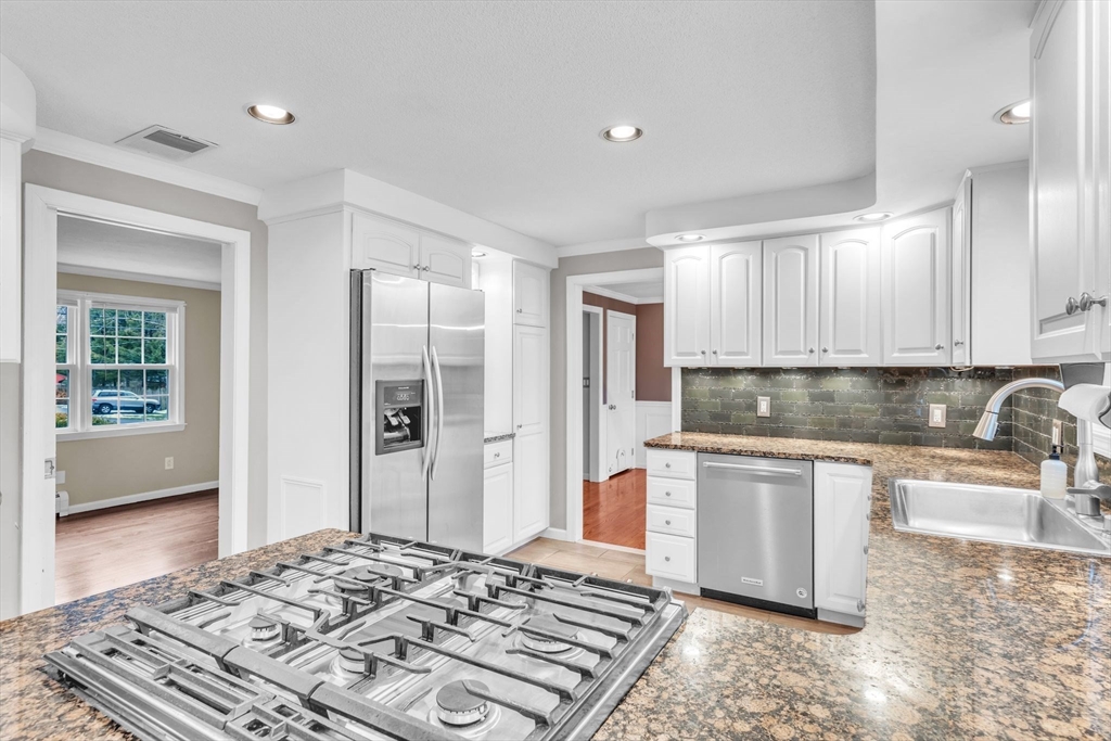 351 Springfield Street Wilbraham, MA 01095 - Photo 7 of 42 Gallery Image 7