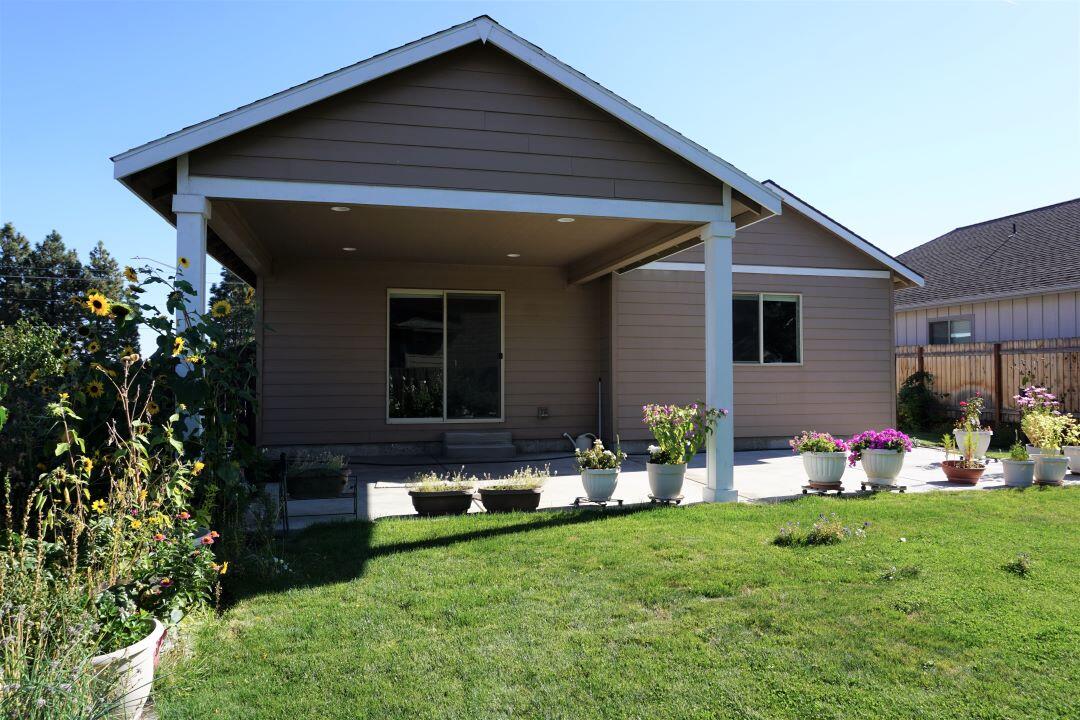62535 Eagle Road Bend, OR 97701 - Photo 34 of 55 DSC01326