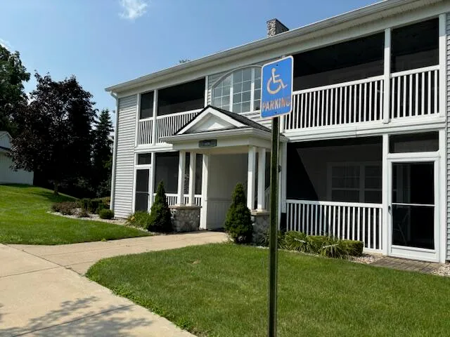 $1,950 | 4107 Inverness Street, Dexter, MI 48130