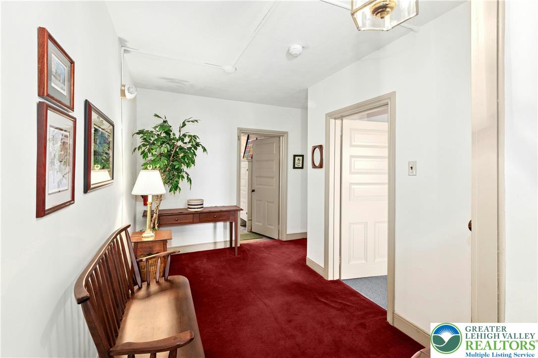 72 West Market Street Bethlehem, PA 18018 - Photo 27 of 36