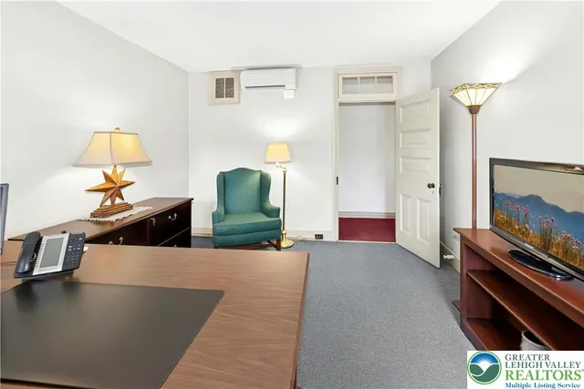 $650,000 | 72 West Market Street, Bethlehem, PA 18018