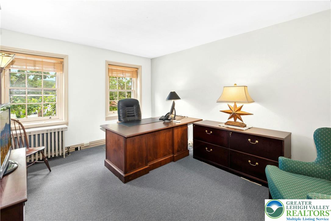 72 West Market Street Bethlehem, PA 18018 - Photo 32 of 36