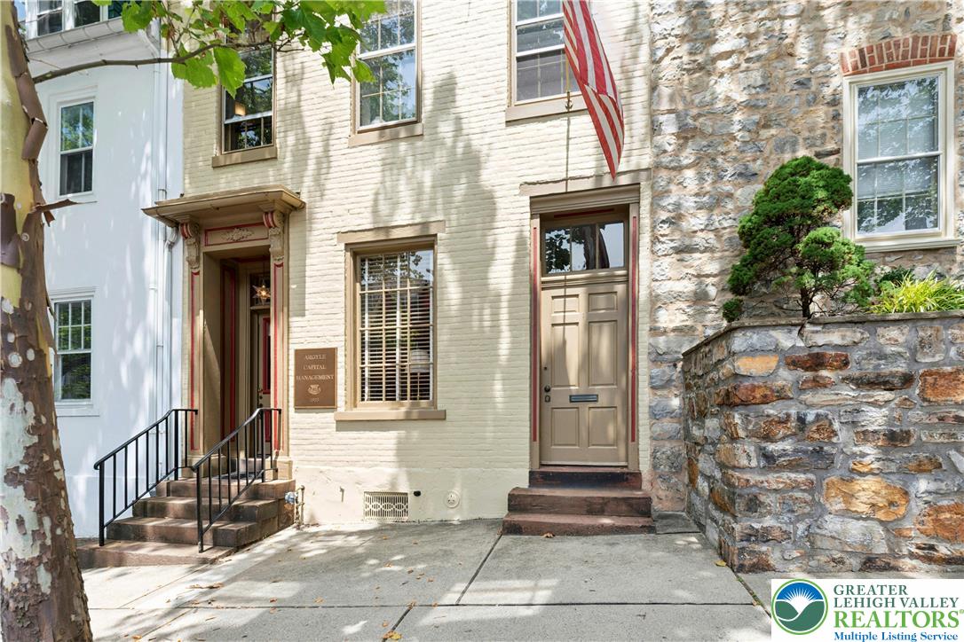 72 West Market Street Bethlehem, PA 18018 - Photo 4 of 36