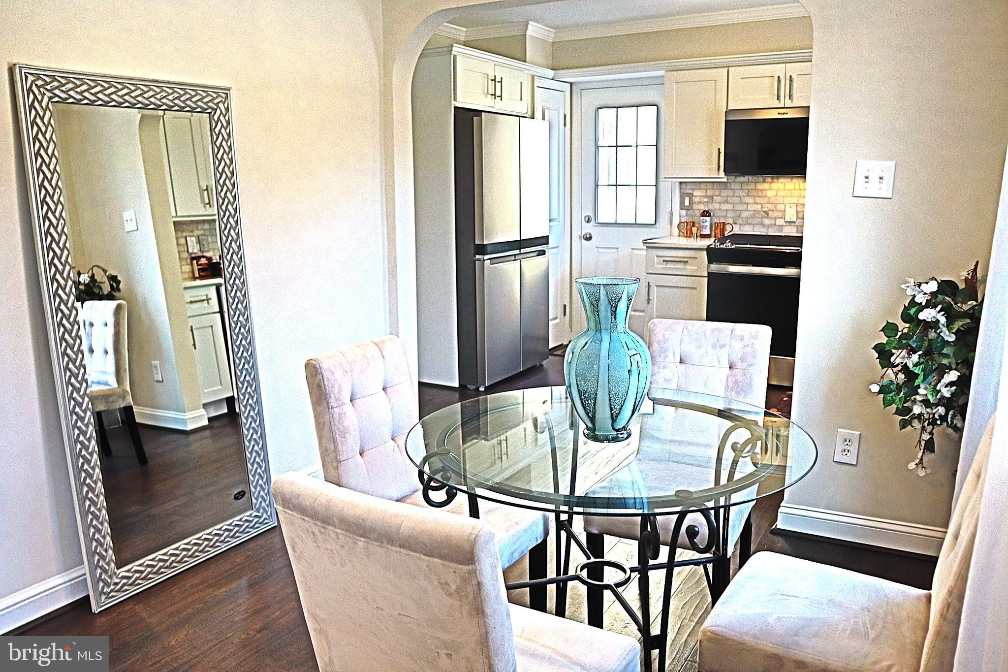10110 Dallas Avenue Silver Spring, MD 20901 - Photo 12 of 54 Lovely dining room