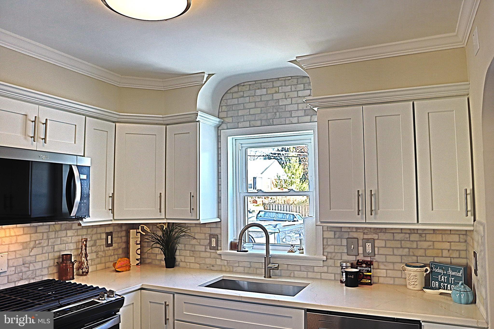 10110 Dallas Avenue Silver Spring, MD 20901 - Photo 20 of 54 Talk about charming, look at that arch