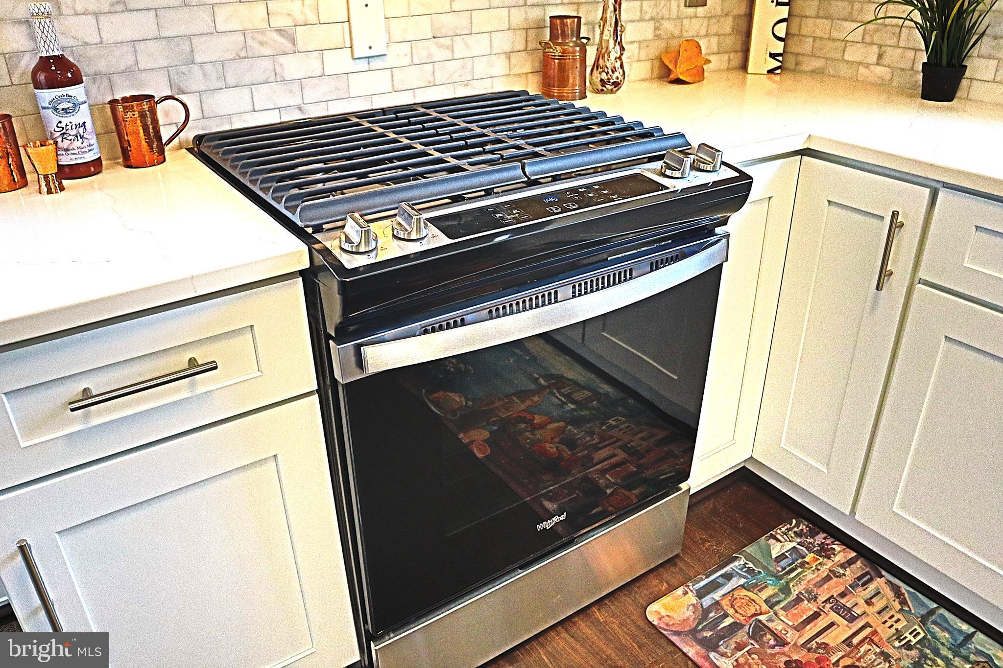 10110 Dallas Avenue Silver Spring, MD 20901 - Photo 23 of 54 Whirlpool appliances