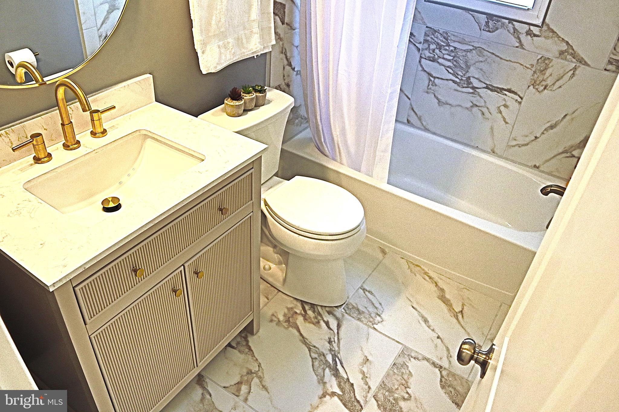 10110 Dallas Avenue Silver Spring, MD 20901 - Photo 36 of 54 Solid wood/soft close