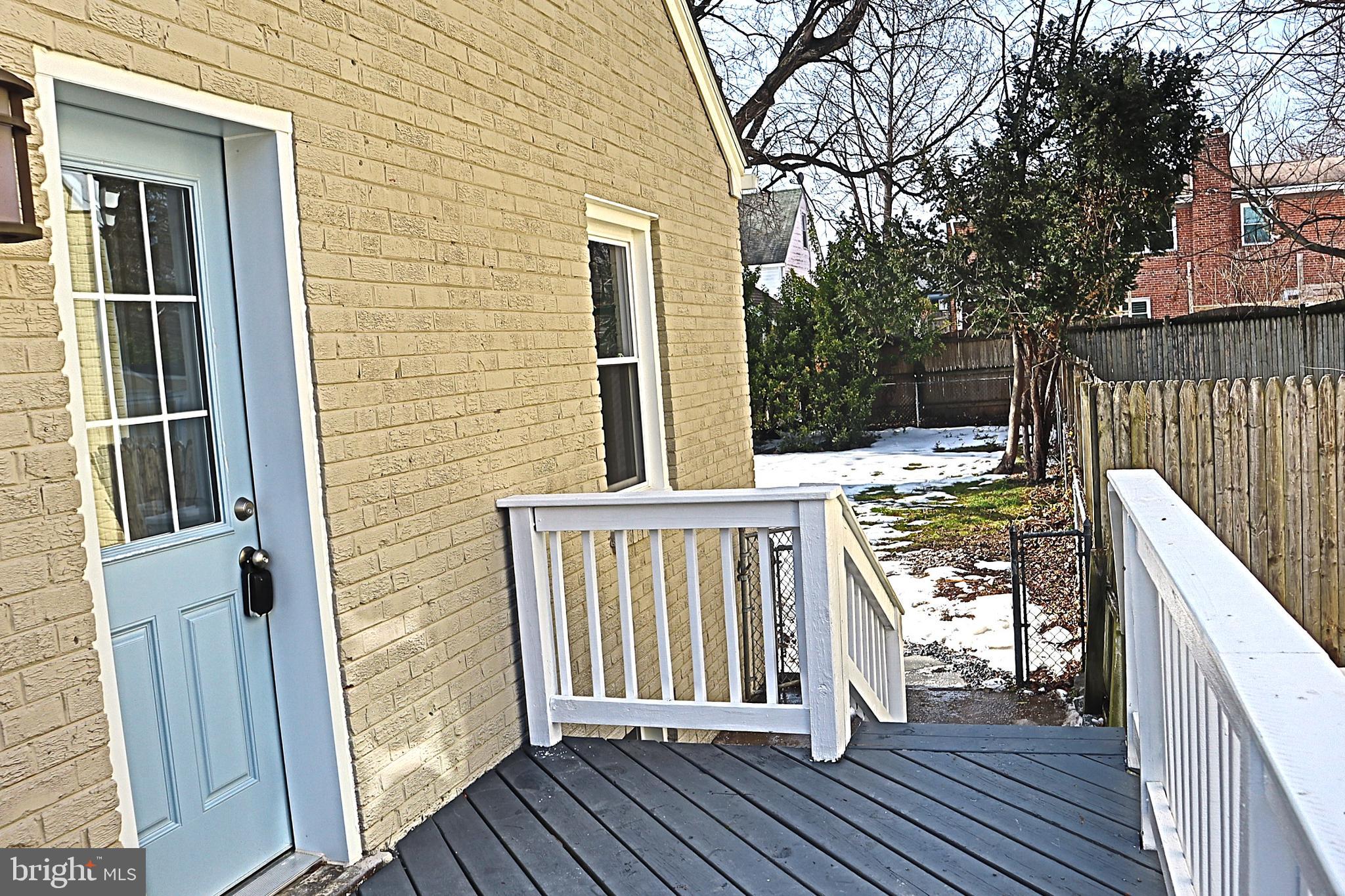 10110 Dallas Avenue Silver Spring, MD 20901 - Photo 50 of 54 Adorable deck