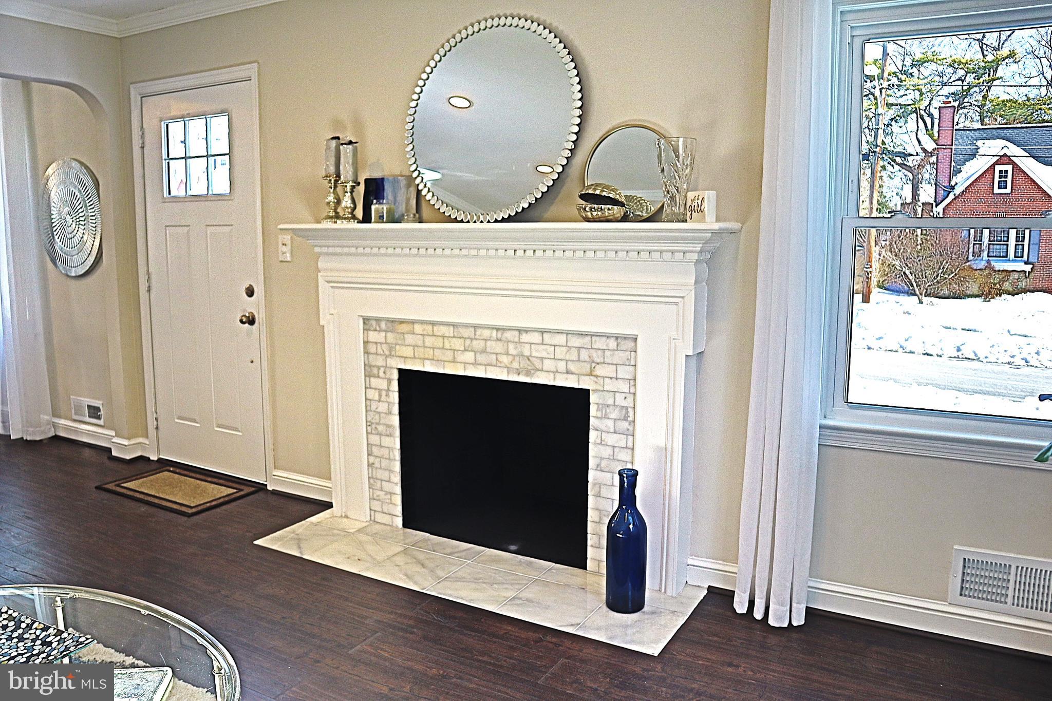 10110 Dallas Avenue Silver Spring, MD 20901 - Photo 5 of 40 Carrera marble coordinated w kitchen