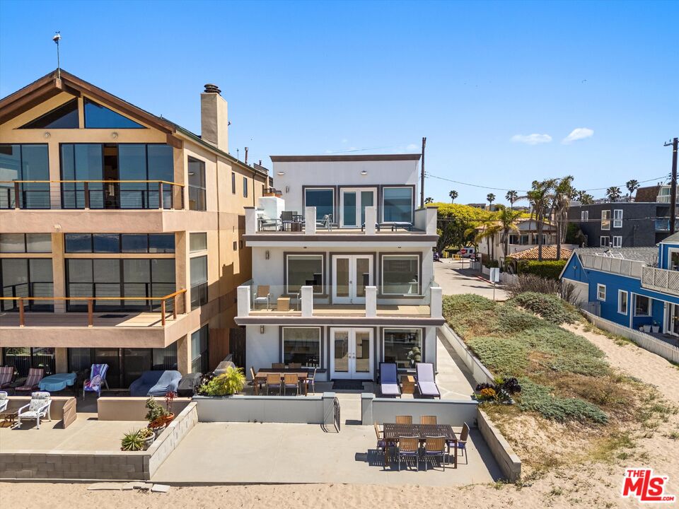 6419 Ocean Front Walk Playa del Rey, CA 90293 - Photo 2 of 57