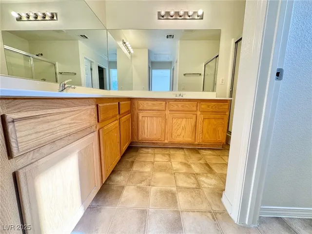 $1,900 | 2499 Wild Ambrosia Avenue, Henderson, NV 89074