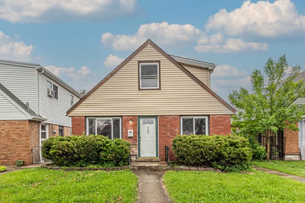 $415,000 | 6031 South Merrimac Avenue, Chicago, IL 60638