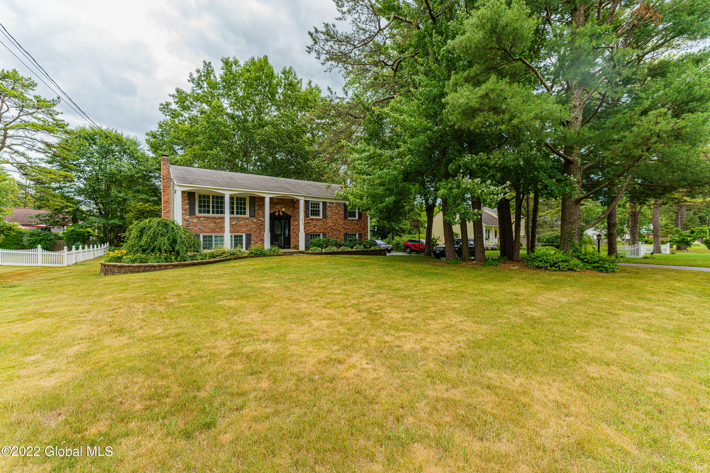 3166 Lone Pine Road Schenectady, NY 12303 - Photo 3 of 28 0 Front 2